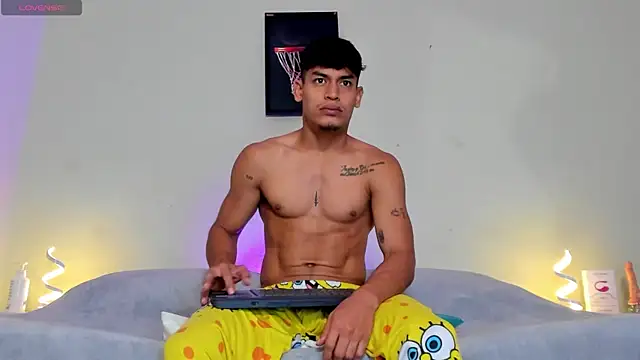 blorelopez online show from 04-05-26, 01:29