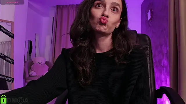 AnnaHarperX online show from 10-29-25, 05:56