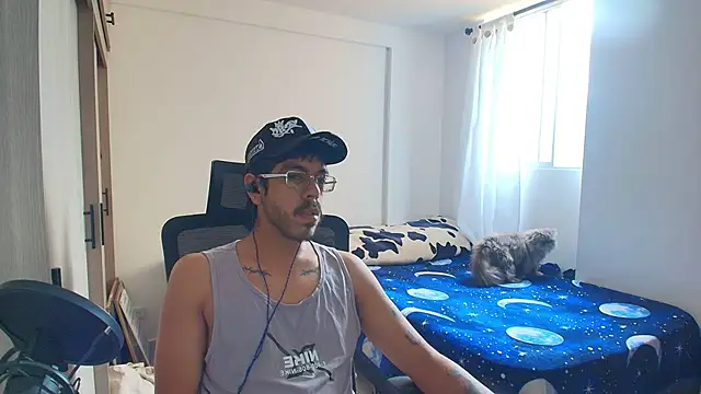 Snapshot of naitt_ chatting on 11-23-25, 12:48 naitt online show from 11-23-25, 12:48