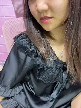 Snapshot of Sunset-yll chatting on 07-16-26, 02:03 Sunset-yll online show from 07-16-26, 02:03