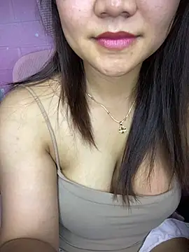 Snapshot of Sunset-yll chatting on 06-29-26, 10:20 Sunset-yll online show from 06-29-26, 10:20