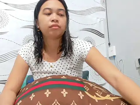 Ursexyasianskinny online show from 04-26-26, 10:01
