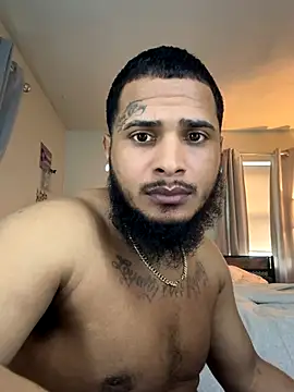 lovebelowyou online show from 11-20-25, 02:40