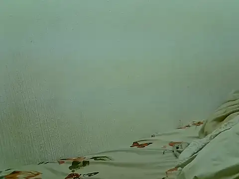 BrunetteNaomi8 online show from 11-25-25, 07:58