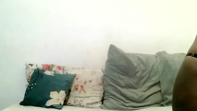 BrunetteNaomi8 online show from 05-14-26, 07:44