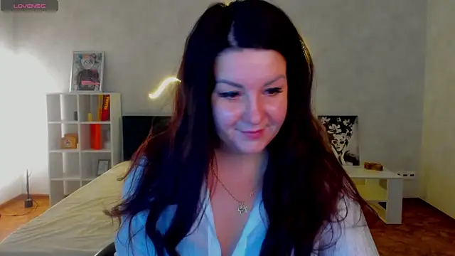 still  her online show from 11-27-25, 01:06