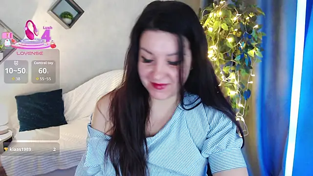 still  her online show from 01-12-26, 01:34