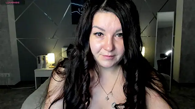 still  her online show from 12-05-25, 01:05