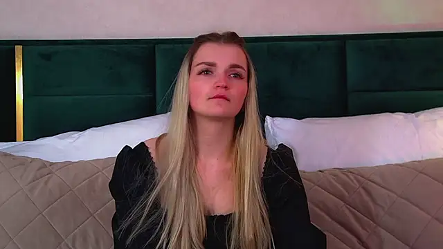 AnnyRaii online show from 01-17-26, 06:22