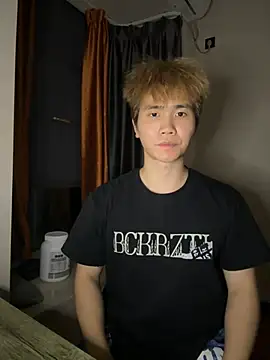 Juhone online show from 04-12-26, 03:26