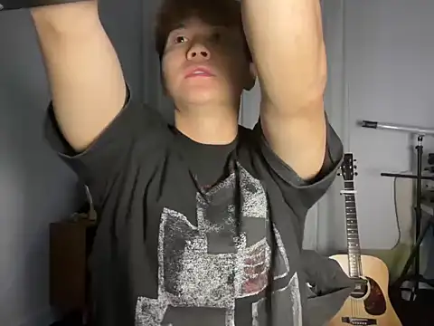 Juhone online show from 11-21-25, 06:34