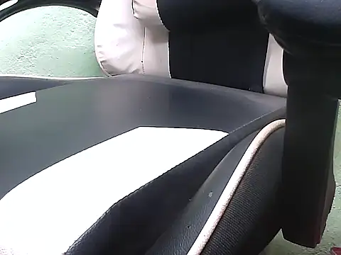 localboybbsr online show from 04-15-26, 04:33