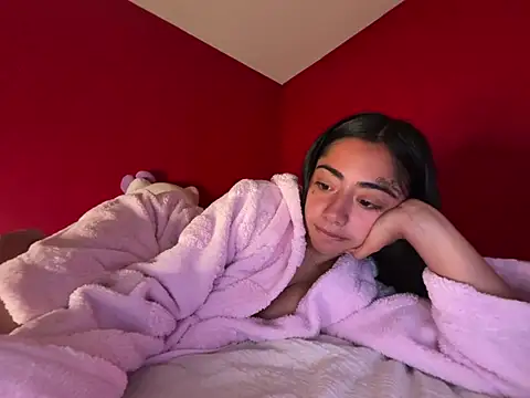 reinaass online show from 05-24-26, 11:21