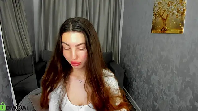 LiraRevery online show from 12-04-25, 12:42