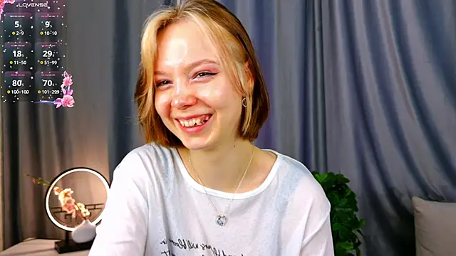 Snapshot of UmbraVelour chatting on 02-12-26, 01:11 UmbraVelour online show from 02-12-26, 01:11