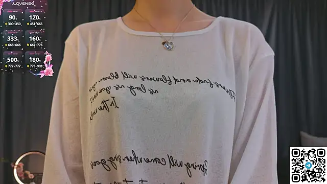 Snapshot of UmbraVelour chatting on 02-28-26, 01:11 UmbraVelour online show from 02-28-26, 01:11