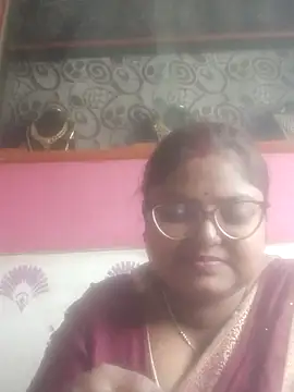 Snapshot of Simran62 chatting on 12-23-25, 10:58 Simran62 online show from 12-23-25, 10:58
