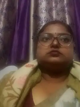 Snapshot of Simran62 chatting on 01-05-26, 05:49 Simran62 online show from 01-05-26, 05:49