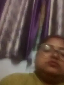 Snapshot of Simran62 chatting on 01-12-26, 05:42 Simran62 online show from 01-12-26, 05:42