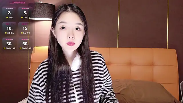 Snapshot of mammam520 chatting on 12-19-25, 02:30 mammam520 online show from 12-19-25, 02:30