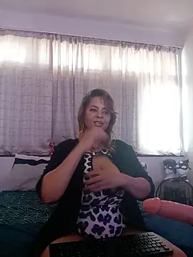 LaReineCleo online show from 05-20-26, 10:56