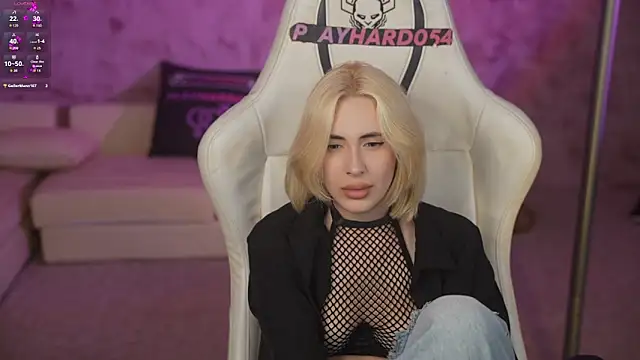 Kara cat online show from 04-03-26, 10:38