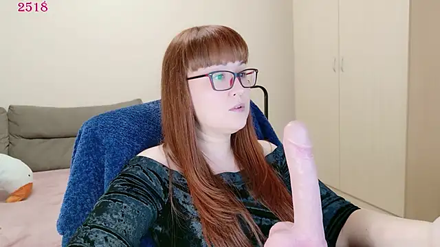 Foxy-lady online show from 04-19-26, 06:32