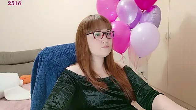 Foxy-lady online show from 05-30-26, 01:06