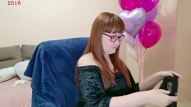 Foxy-lady online show from 05-31-26, 02:23