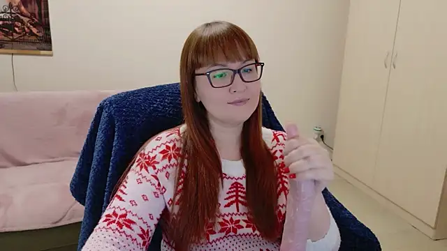 Foxy-lady online show from 12-17-25, 03:06