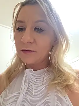 KaylinJan online show from 12-19-25, 05:10