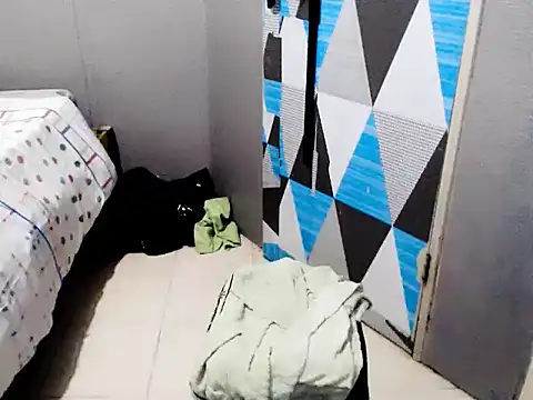 Savannah Cock online show from 11-21-25, 01:10