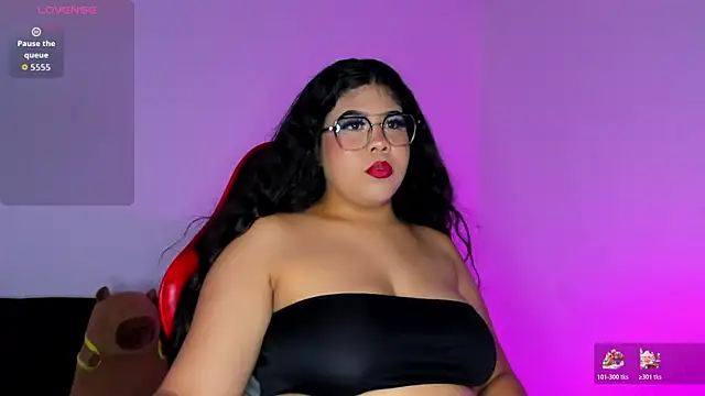 Amanda Mooree online show from 11-29-25, 09:42