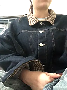 Miumiu95x online show from 12-14-25, 06:02