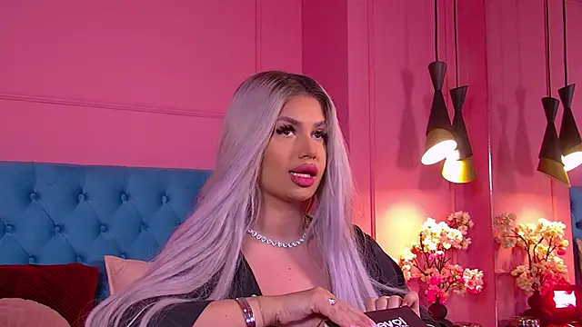 LorrySkye online show from 01-13-26, 05:00