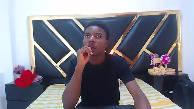 NoahJhonson69 online show from 12-21-25, 06:53