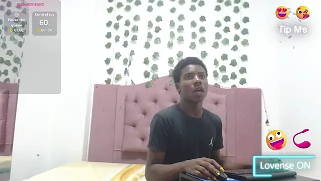 NoahJhonson69 online show from 02-25-26, 11:54