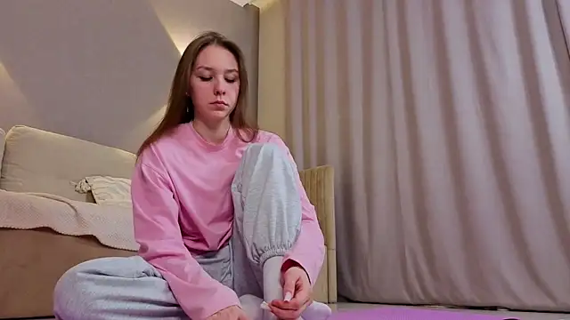 JaymieLarkey online show from 01-08-26, 04:57