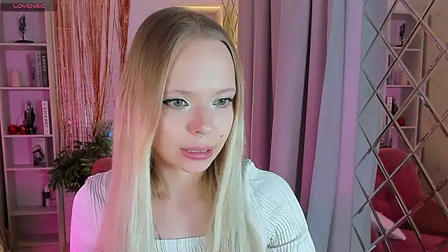 lucy loy online show from 01-16-26, 02:10