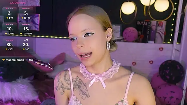 lucy loy online show from 02-15-26, 07:42