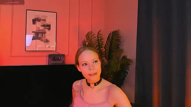 lucy loy online show from 04-15-26, 12:10