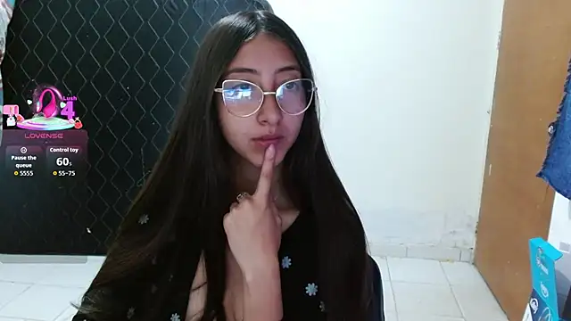 Nanylux online show from 04-10-26, 04:14