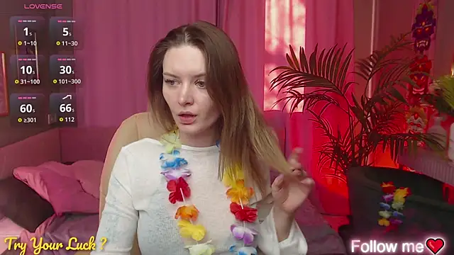 Ursula Andres online show from 04-09-26, 01:07