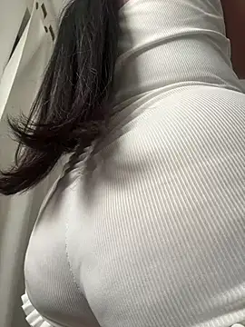 Megan Ivy online show from 04-28-26, 11:03