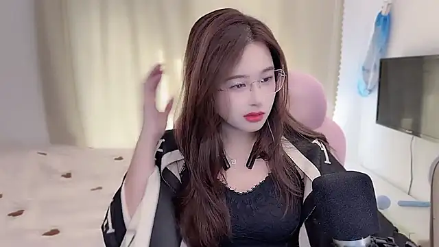 TTtia  online show from 01-06-26, 01:31