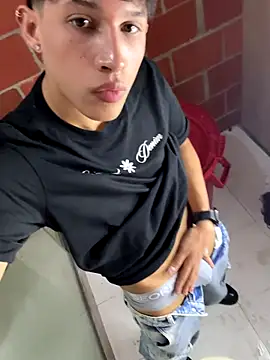 Handsome boys69 online show from 12-02-25, 11:28