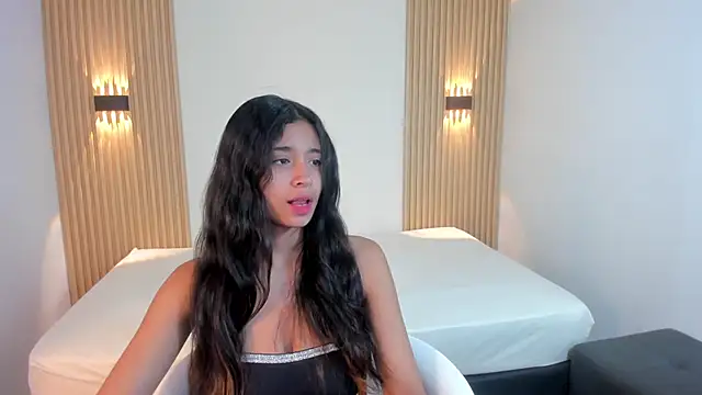 Ashleycooper5 online show from 12-18-25, 08:56