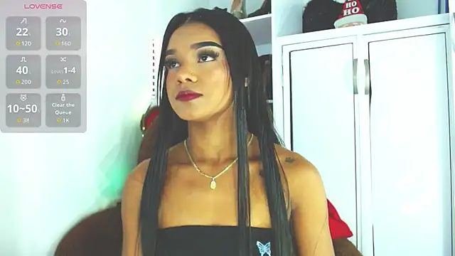 mia fernand online show from 12-16-25, 03:27