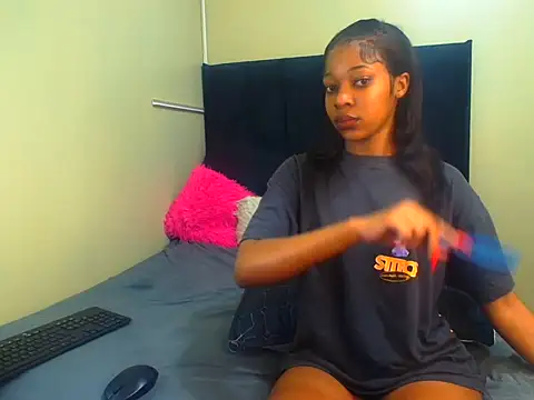 LisaBluexxx1 online show from 05-24-26, 03:34