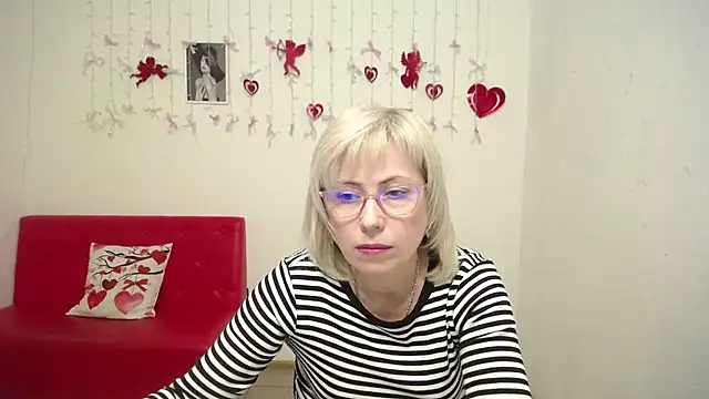 LaurenWishy online show from 02-13-26, 05:35